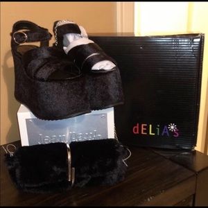 dELIA's BLACK FUR WEDGES LIKE NEW SIZE 6 RUNS LG 61/2 or 7 FINAL PRICE & SALE